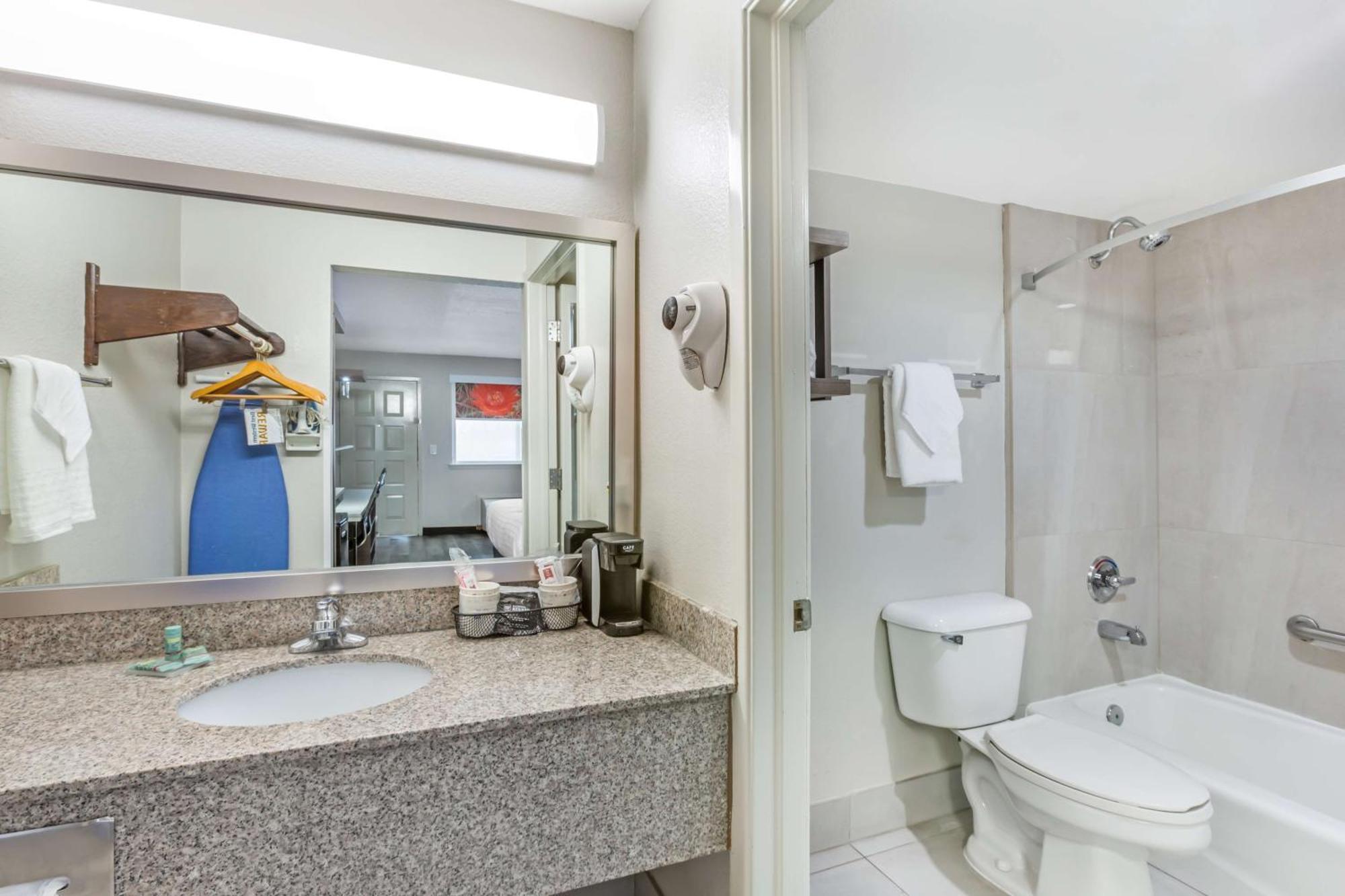 Best Western Sunland Park Inn Эль-Пасо Экстерьер фото