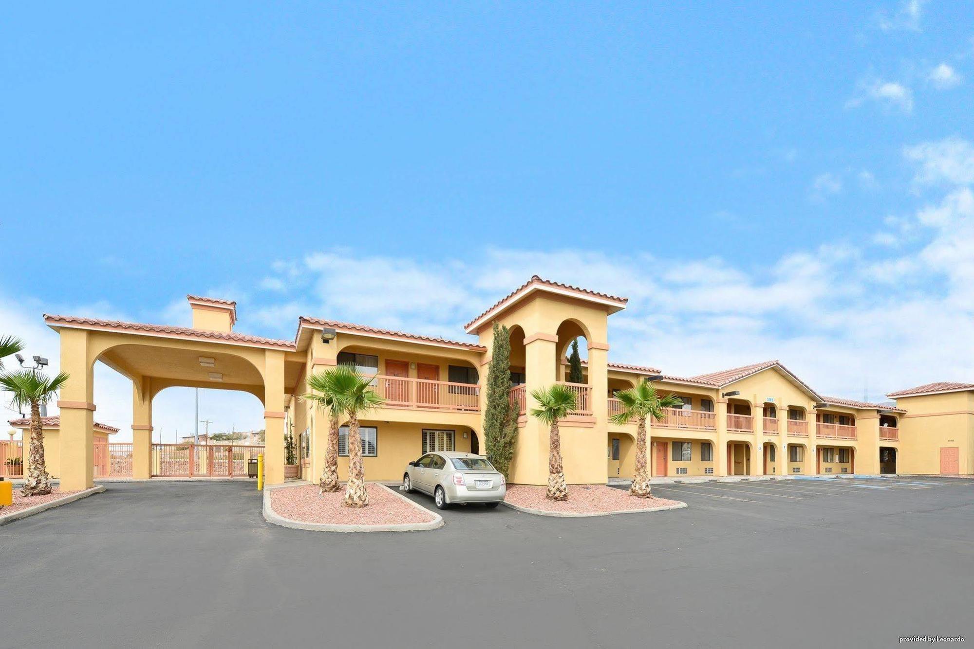 Best Western Sunland Park Inn Эль-Пасо Экстерьер фото